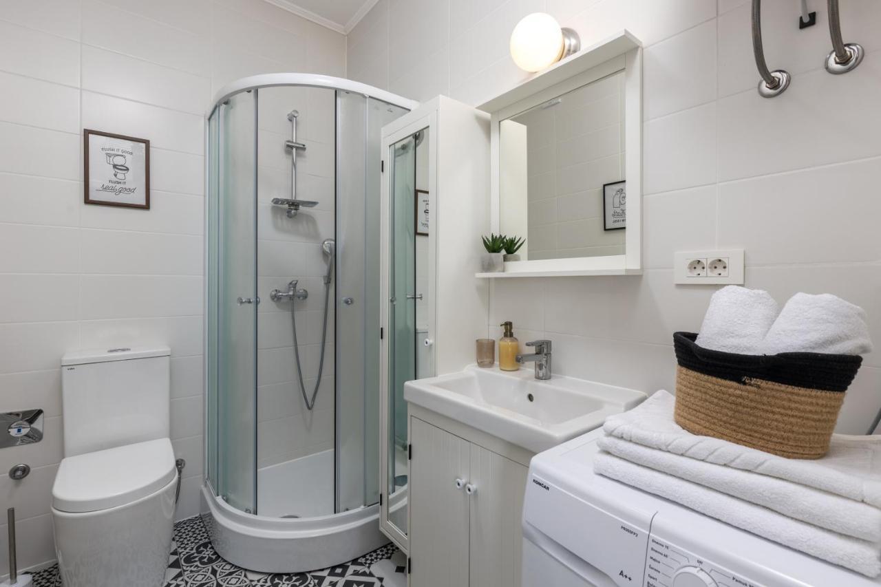 Agostini - Self Check-In Studios - Free Gated Parking On Site Fiume Esterno foto