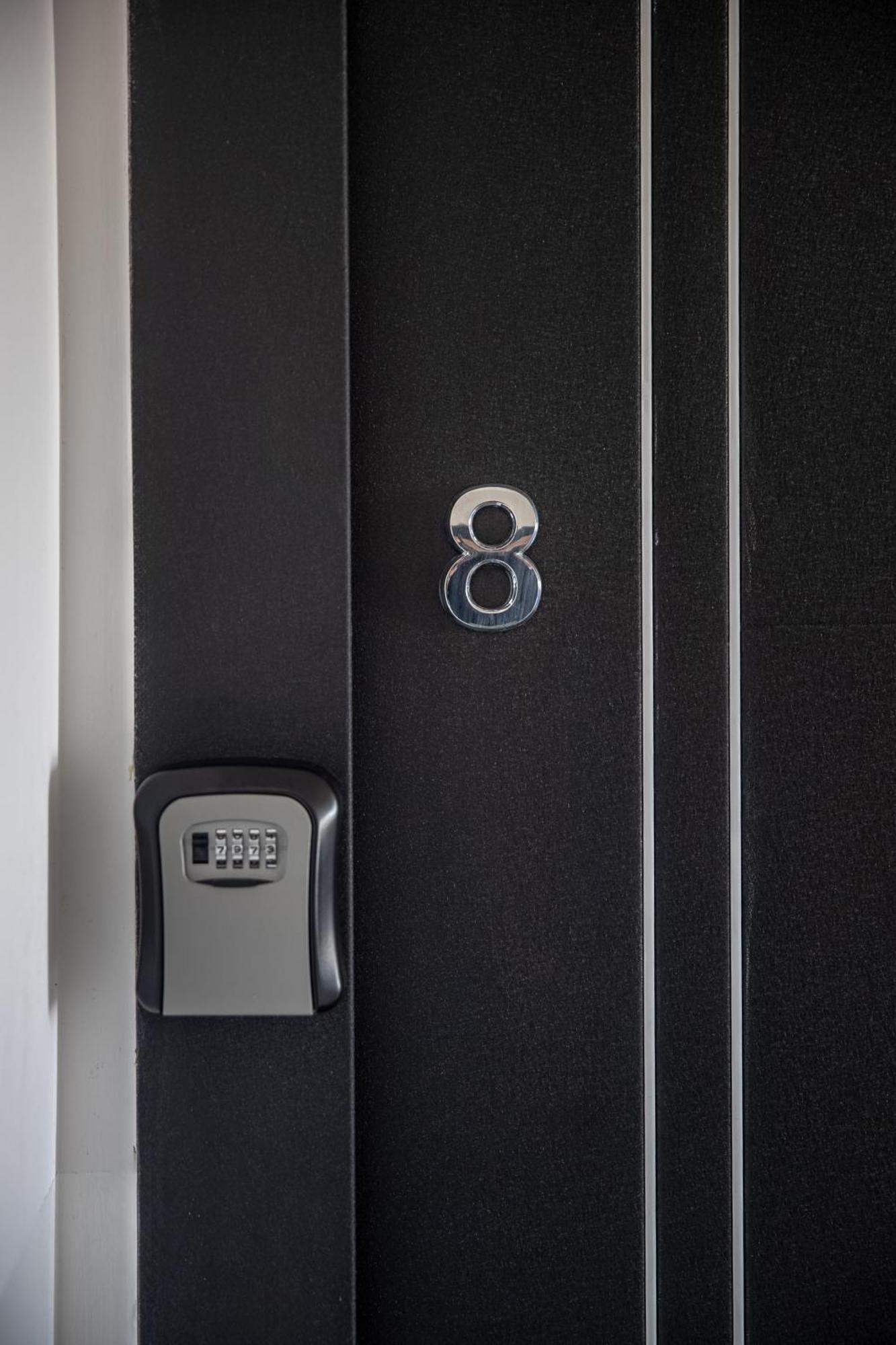 Agostini - Self Check-In Studios - Free Gated Parking On Site Fiume Esterno foto